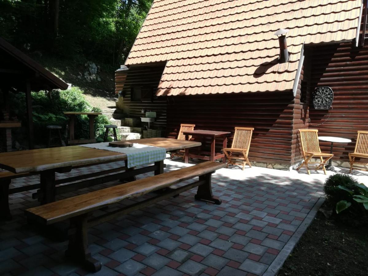Holiday Home Mreznica Gornji Zvečaj 外观 照片